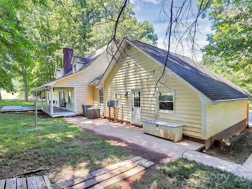 7852 Golf Course Drive, Denver, NC 28037.  MLS# CAR4264483, YatesRealty ID 25973. REAR VIEW