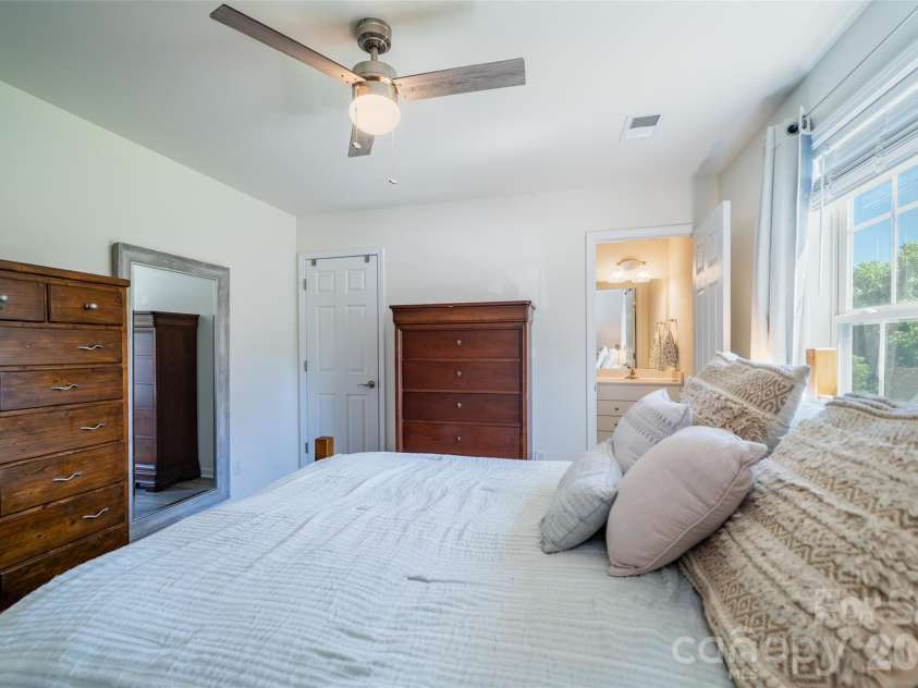 151 Cardwell Lane, Fletcher, NC 28732.  MLS# CAR4358210, YatesRealty ID 25975. 