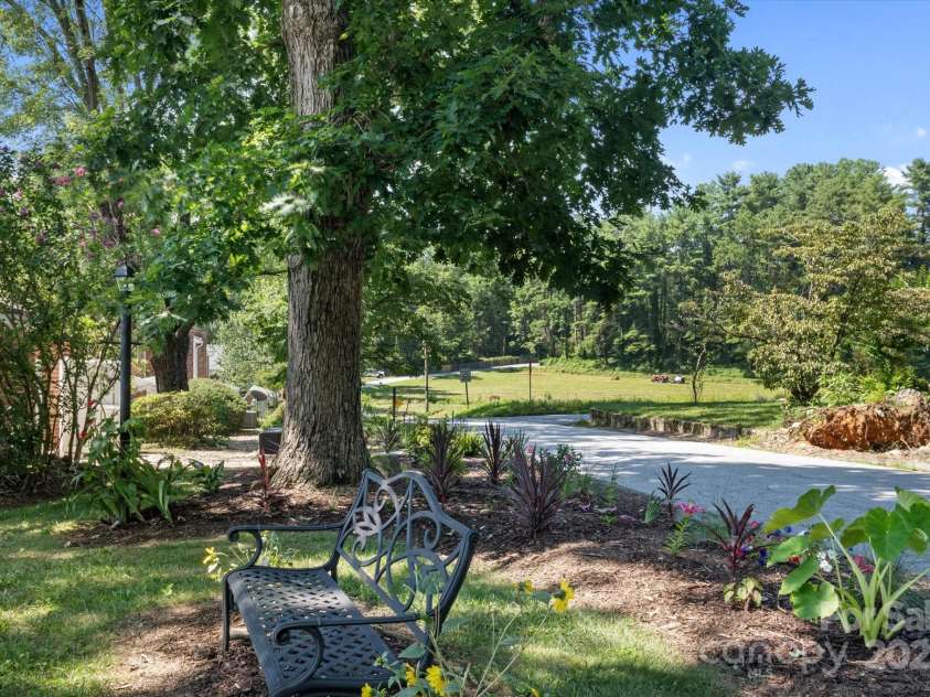 1409 Kensington Road, Hendersonville, NC 28791.  MLS# CAR4279330, YatesRealty ID 25976. 