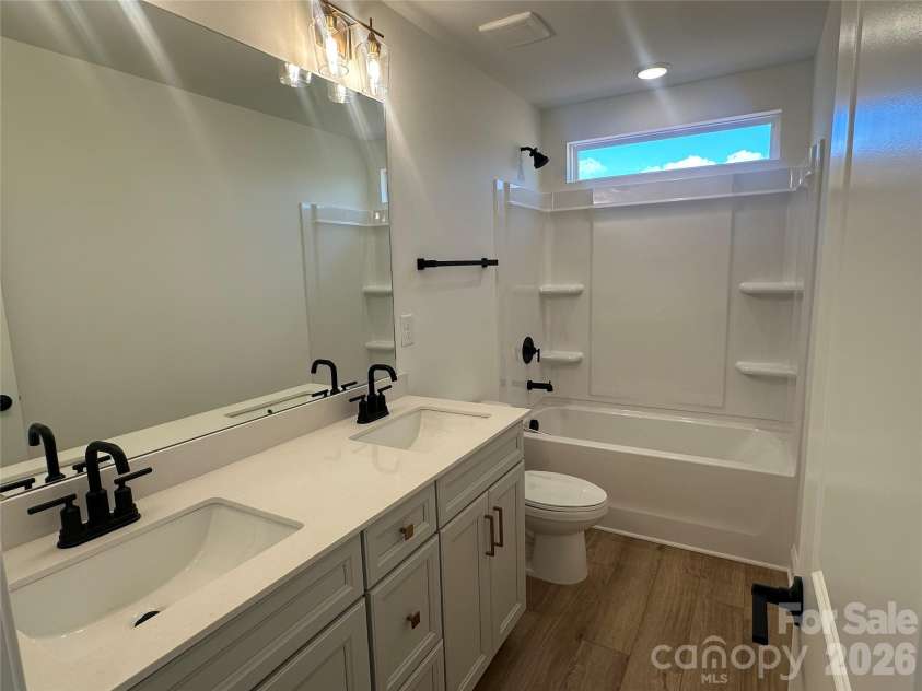 127 Swing Way, Troutman, NC 28166.  MLS# CAR4384265, YatesRealty ID 25977. Bath 2