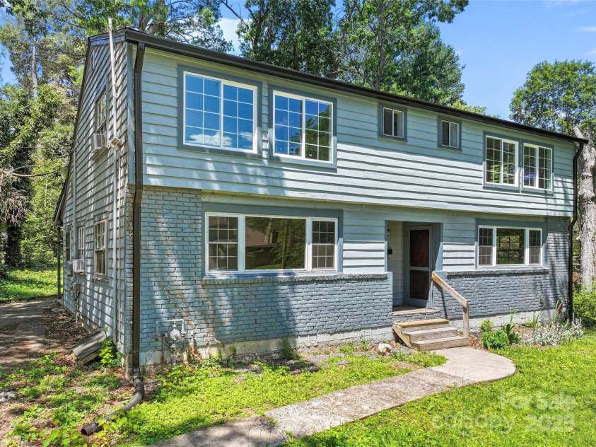 167 Mount Clare Avenue, Asheville, NC 28801.  MLS# CAR4272569, YatesRealty ID 25978. Duplex with a great location!