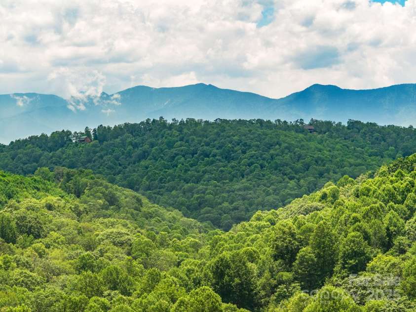 511 Emerald Mine Road, Spruce Pine, NC 28777.  MLS# CAR4300763, YatesRealty ID 25979. 