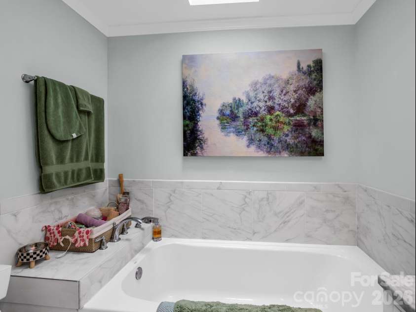 91 Diamond Ridge Lane, Columbus, NC 28722.  MLS# CAR4399628, YatesRealty ID 25979. 