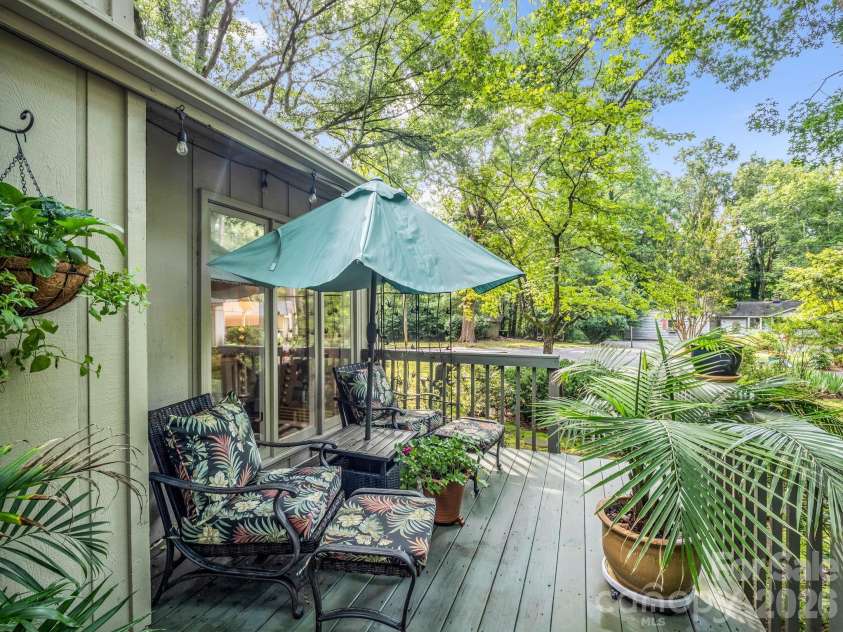 91 Diamond Ridge Lane, Columbus, NC 28722.  MLS# CAR4399628, YatesRealty ID 25979. 