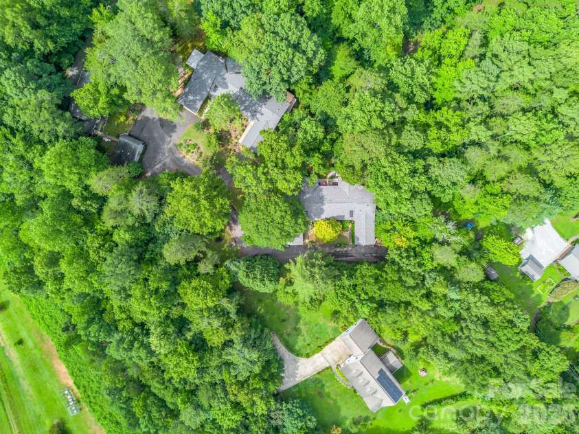 91 Diamond Ridge Lane, Columbus, NC 28722.  MLS# CAR4399628, YatesRealty ID 25979. 