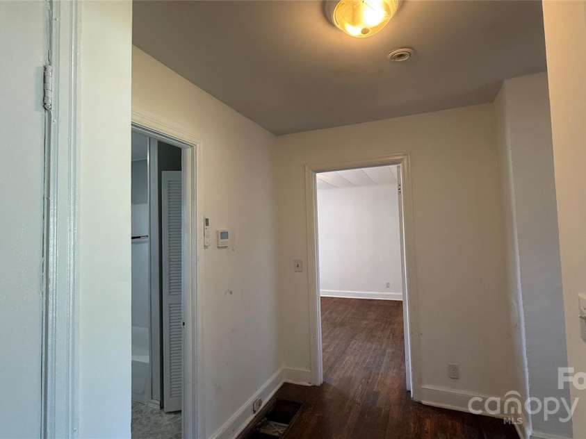 3839 Dixon Boulevard, Shelby, NC 28152.  MLS# CAR4305320, YatesRealty ID 2598. 