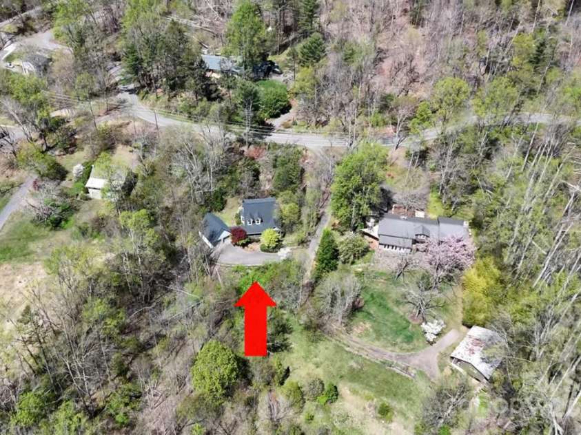 161 Hamburg Mountain Road, Weaverville, NC 28787.  MLS# CAR4242273, YatesRealty ID 25980. 