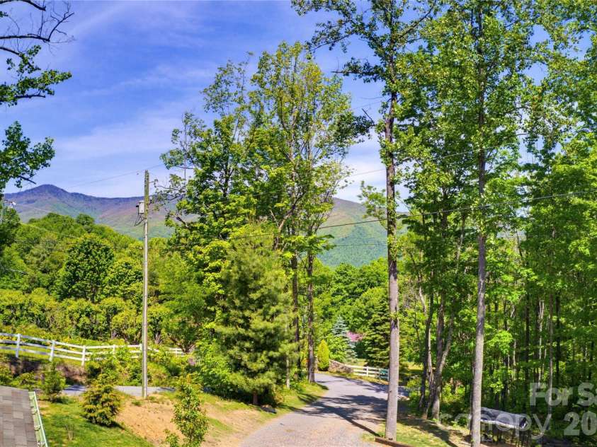 1205 Saunook Road, Waynesville, NC 28786.  MLS# CAR4380534, YatesRealty ID 25982. 