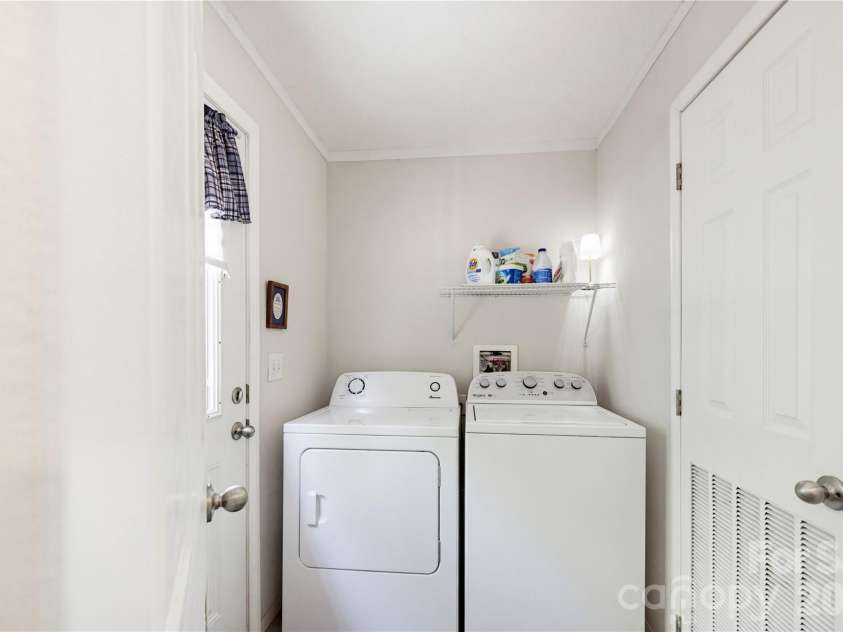 1205 Saunook Road, Waynesville, NC 28786.  MLS# CAR4380534, YatesRealty ID 25982. 
