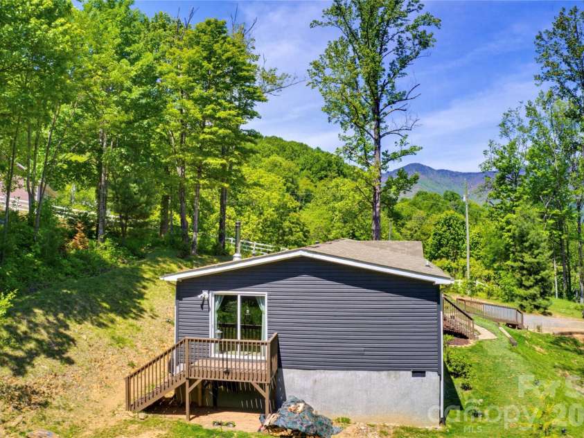 1205 Saunook Road, Waynesville, NC 28786.  MLS# CAR4380534, YatesRealty ID 25982. 