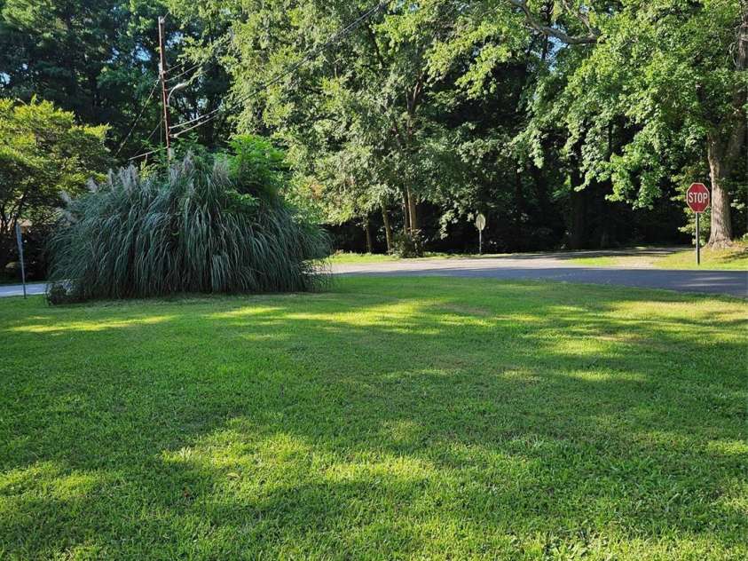 215 9th Street, Spencer, NC 28159.  MLS# CAR4273994, YatesRealty ID 25982. 