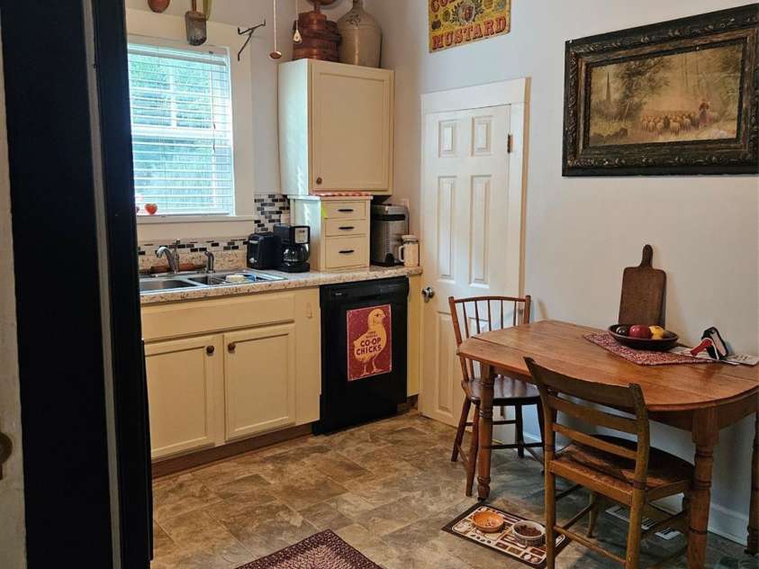 215 9th Street, Spencer, NC 28159.  MLS# CAR4273994, YatesRealty ID 25982. 