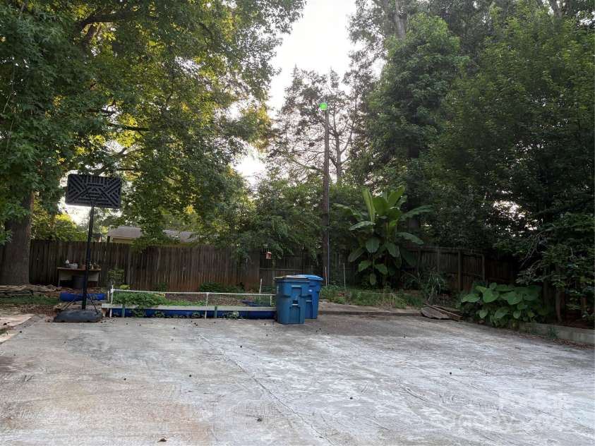 10428 Landon Street, Charlotte, NC 28215.  MLS# CAR4278755, YatesRealty ID 25984. Backyard Parking