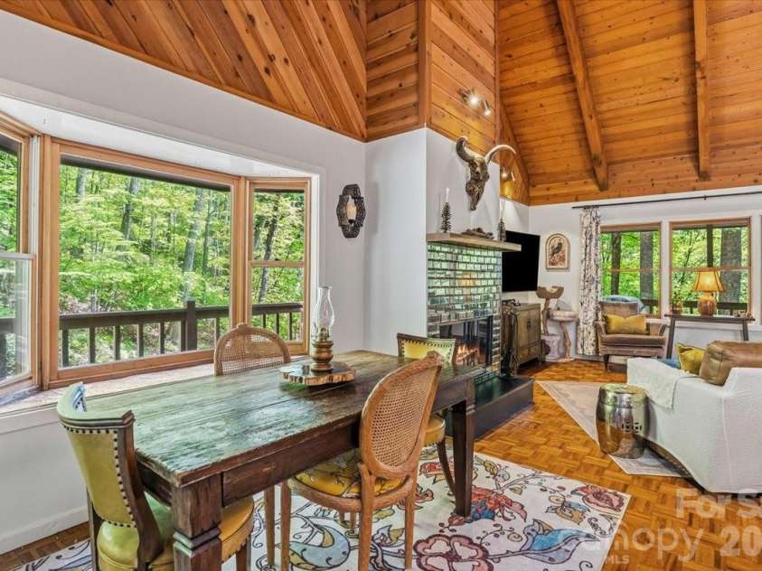 61 Greer Way, Mars Hill, NC 28754.  MLS# CAR4366229, YatesRealty ID 25984. 