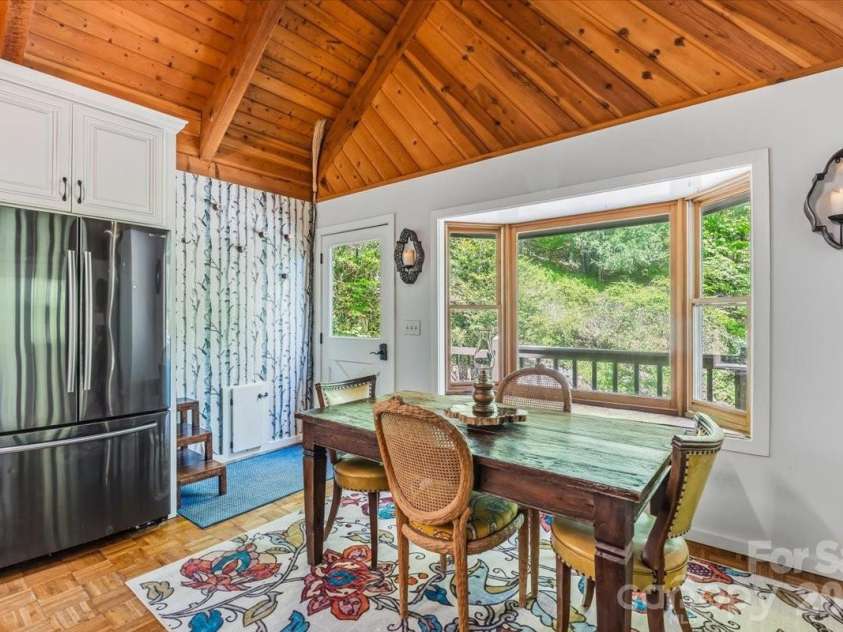61 Greer Way, Mars Hill, NC 28754.  MLS# CAR4366229, YatesRealty ID 25984. 