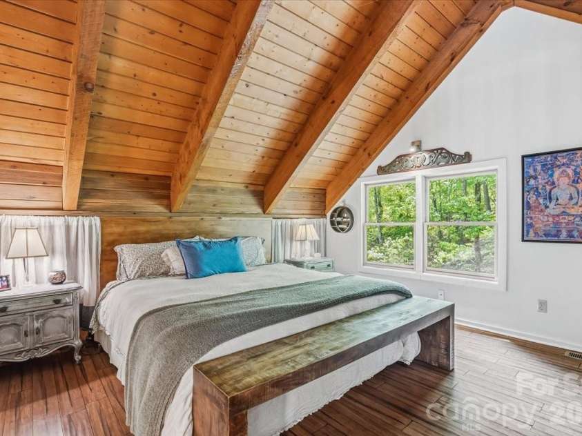 61 Greer Way, Mars Hill, NC 28754.  MLS# CAR4366229, YatesRealty ID 25984. 