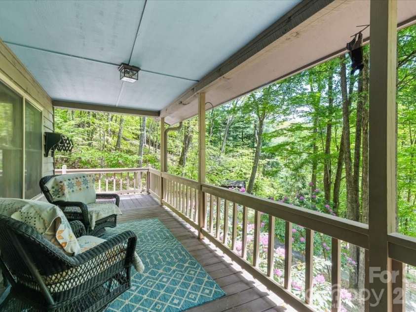 61 Greer Way, Mars Hill, NC 28754.  MLS# CAR4366229, YatesRealty ID 25984. 
