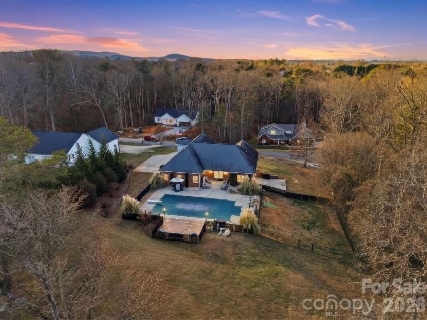 2555 Knox Landing Road, Connelly Springs, NC 28612.  MLS# CAR4337142, YatesRealty ID 25985. 