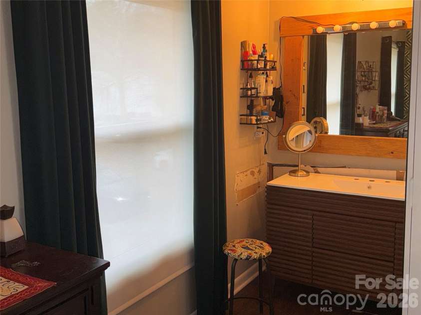 1304 Seaton Road, Durham, NC 27713.  MLS# CAR4361582, YatesRealty ID 25986. 
