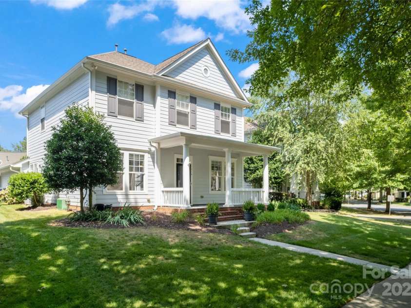 17514 Harbor Walk Drive, Cornelius, NC 28031.  MLS# CAR4276701, YatesRealty ID 25986. 