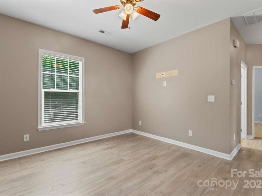 17514 Harbor Walk Drive, Cornelius, NC 28031.  MLS# CAR4276701, YatesRealty ID 25986. Loft/Flex space