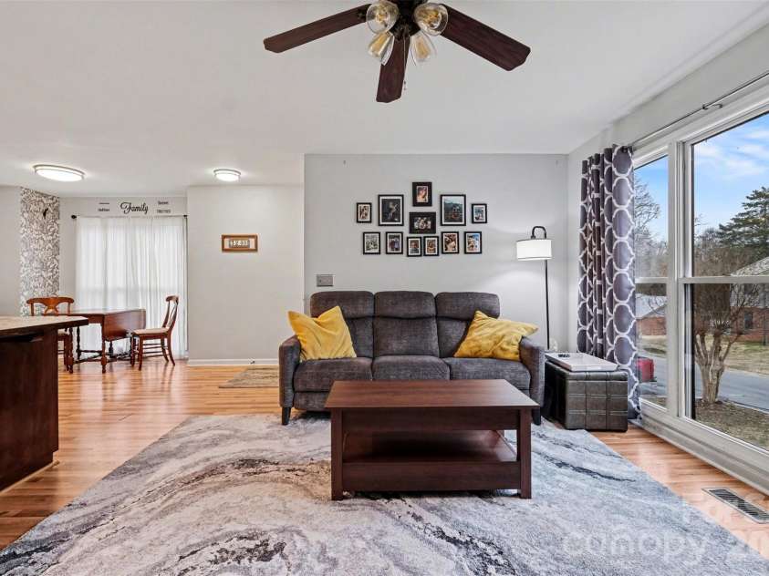 3240 Carlyle Drive, Concord, NC 28027.  MLS# CAR4348837, YatesRealty ID 25988. 