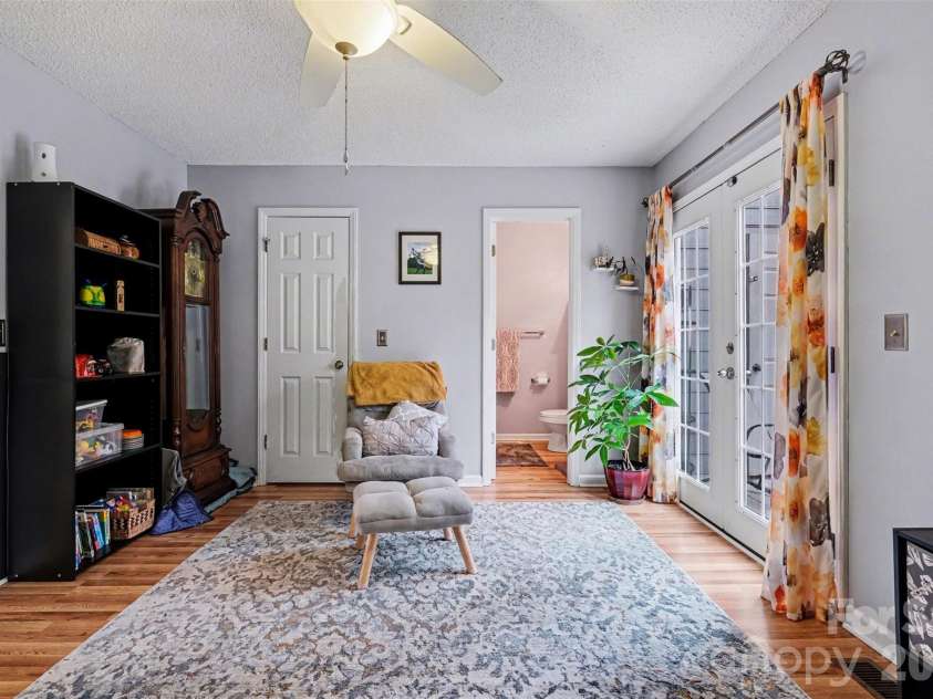 3240 Carlyle Drive, Concord, NC 28027.  MLS# CAR4348837, YatesRealty ID 25988. 