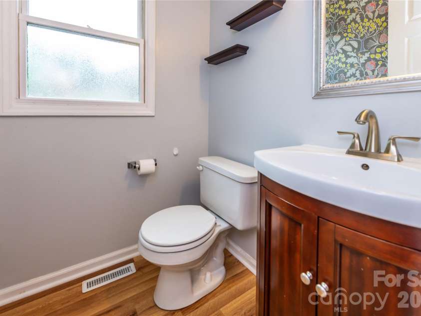 3240 Carlyle Drive, Concord, NC 28027.  MLS# CAR4348837, YatesRealty ID 25988. Main Level Half Bath