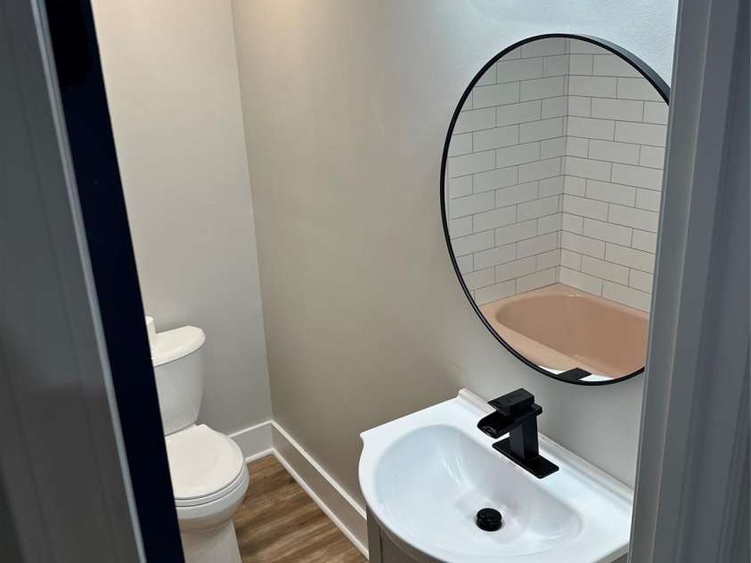423 Rhyne Street, Dallas, NC 28034.  MLS# CAR4255293, YatesRealty ID 25988. Full Bath
