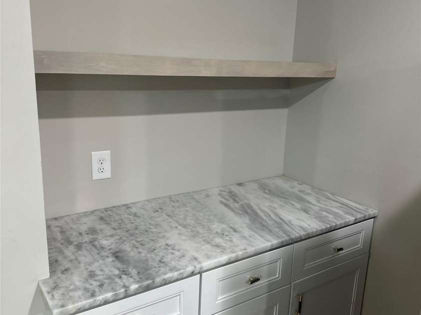 423 Rhyne Street, Dallas, NC 28034.  MLS# CAR4255293, YatesRealty ID 25988. Kitchen area