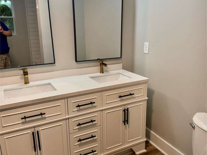 423 Rhyne Street, Dallas, NC 28034.  MLS# CAR4255293, YatesRealty ID 25988. Primary Full Bath - Double Sink Vanity
