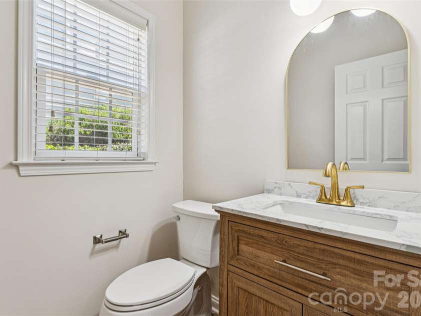 2523 Beacon Forest Drive, Charlotte, NC 28270.  MLS# CAR4385076, YatesRealty ID 25989. 