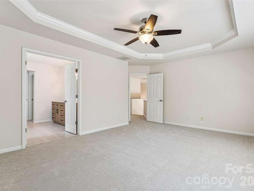 2523 Beacon Forest Drive, Charlotte, NC 28270.  MLS# CAR4385076, YatesRealty ID 25989. 