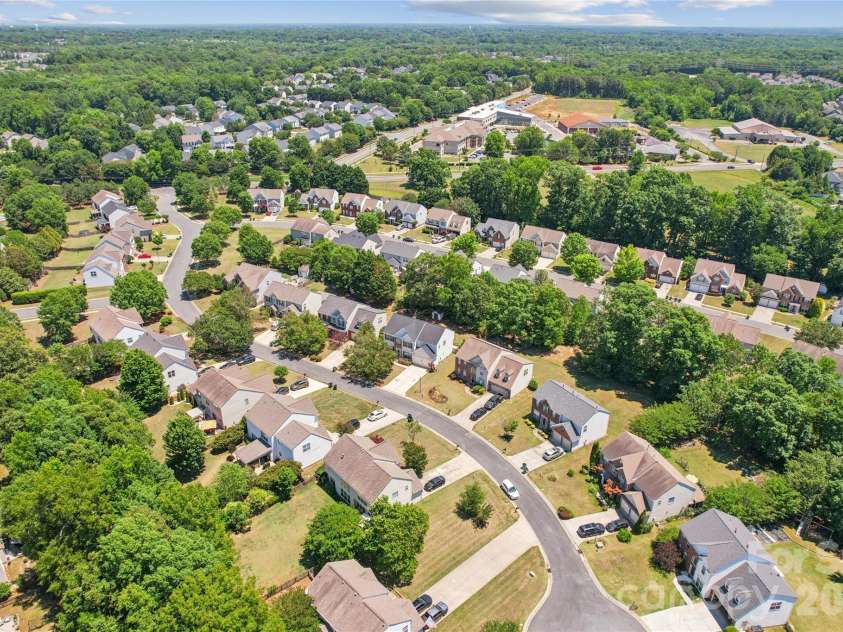 2523 Beacon Forest Drive, Charlotte, NC 28270.  MLS# CAR4385076, YatesRealty ID 25989. 
