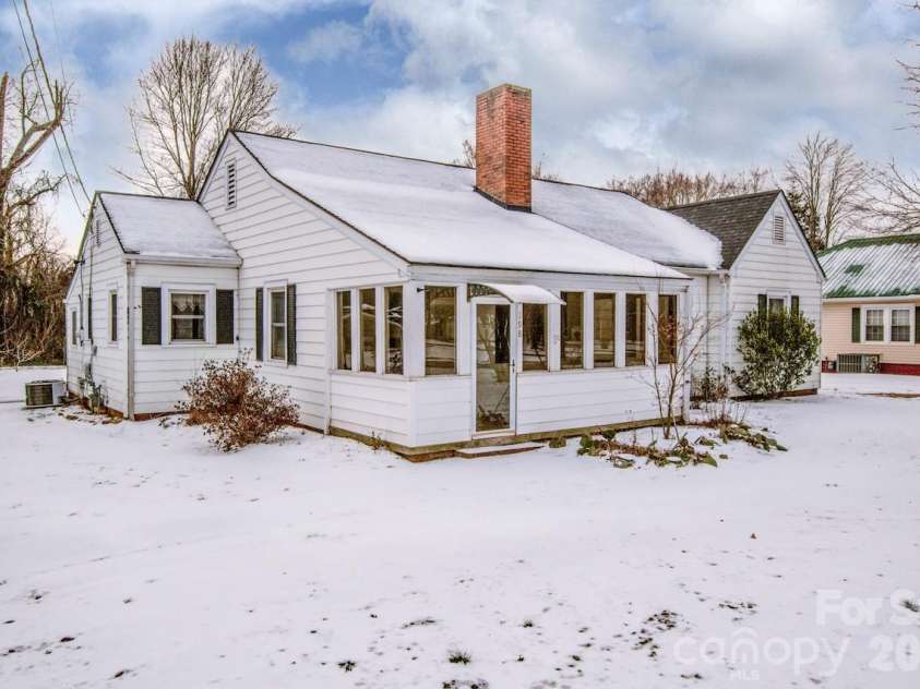 198 Center Street, Cooleemee, NC 27014.  MLS# CAR4341020, YatesRealty ID 2599. Side view