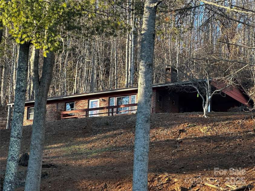 322 Cliff Buchanan Road, Spruce Pine, NC 28777.  MLS# CAR4214816, YatesRealty ID 2599. 