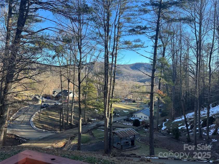 322 Cliff Buchanan Road, Spruce Pine, NC 28777.  MLS# CAR4214816, YatesRealty ID 2599. 
