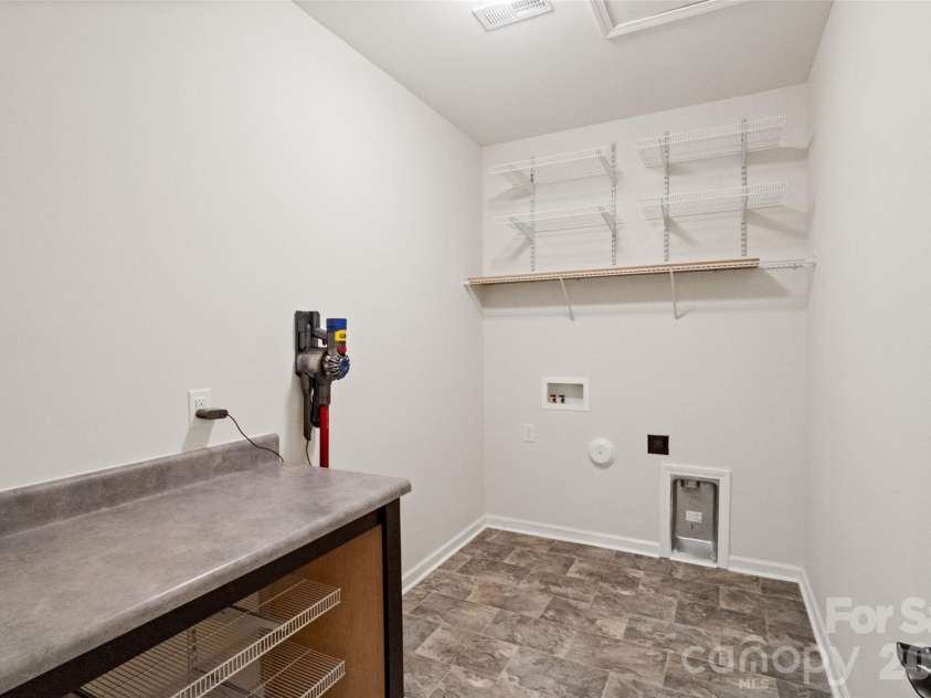 5299 Admirals Landing, Lancaster, SC 29720.  MLS# CAR4335970, YatesRealty ID 2599. Laundry Room on main 