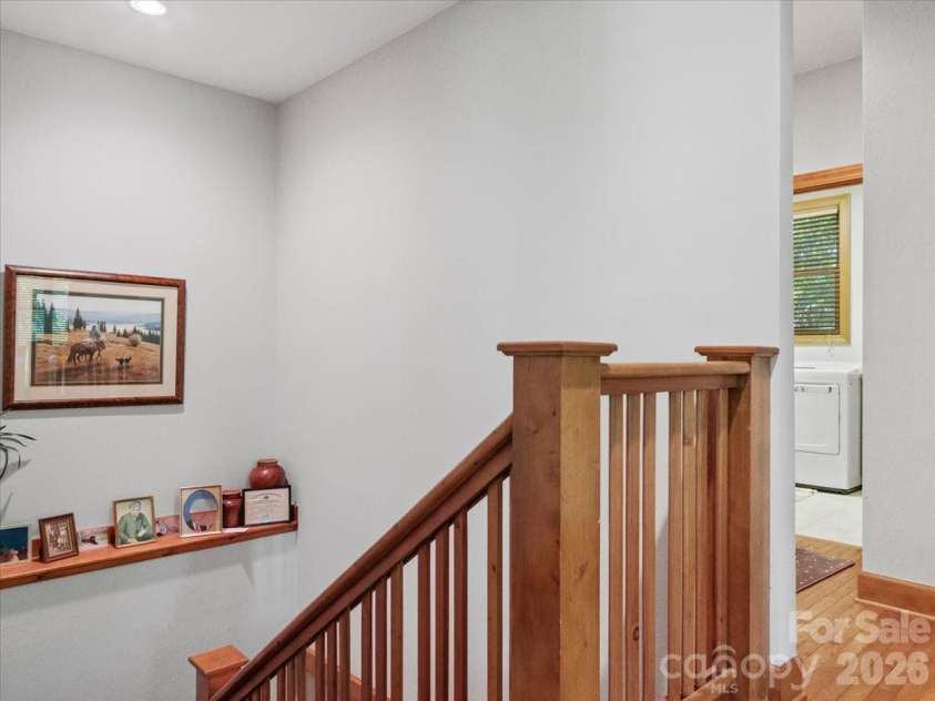 15 Ivy Point Lane, Burnsville, NC 28714.  MLS# CAR4385894, YatesRealty ID 25990. 