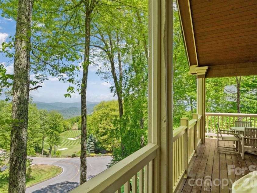 15 Ivy Point Lane, Burnsville, NC 28714.  MLS# CAR4385894, YatesRealty ID 25990. 