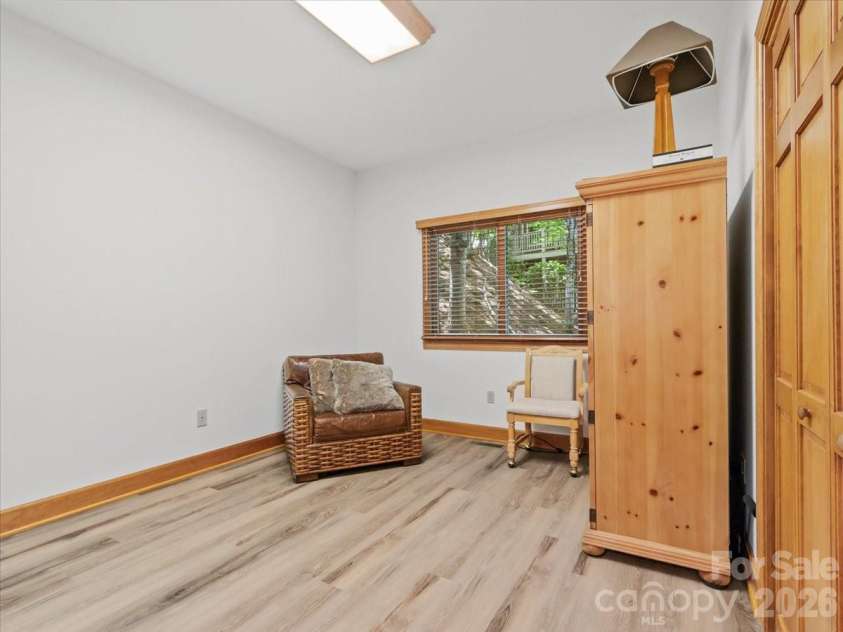 15 Ivy Point Lane, Burnsville, NC 28714.  MLS# CAR4385894, YatesRealty ID 25990. 