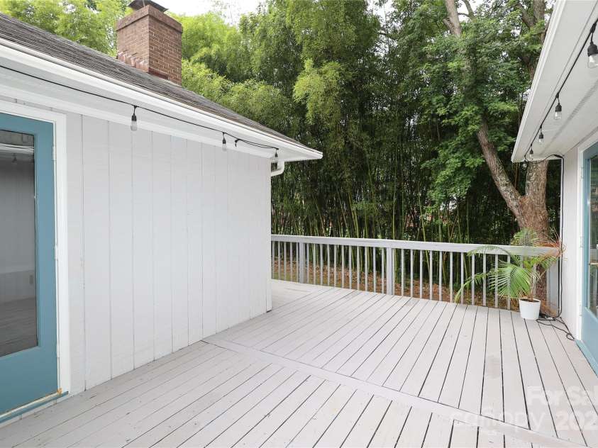4350 Old Saybrook Court, Charlotte, NC 28211.  MLS# CAR4281498, YatesRealty ID 25991. 