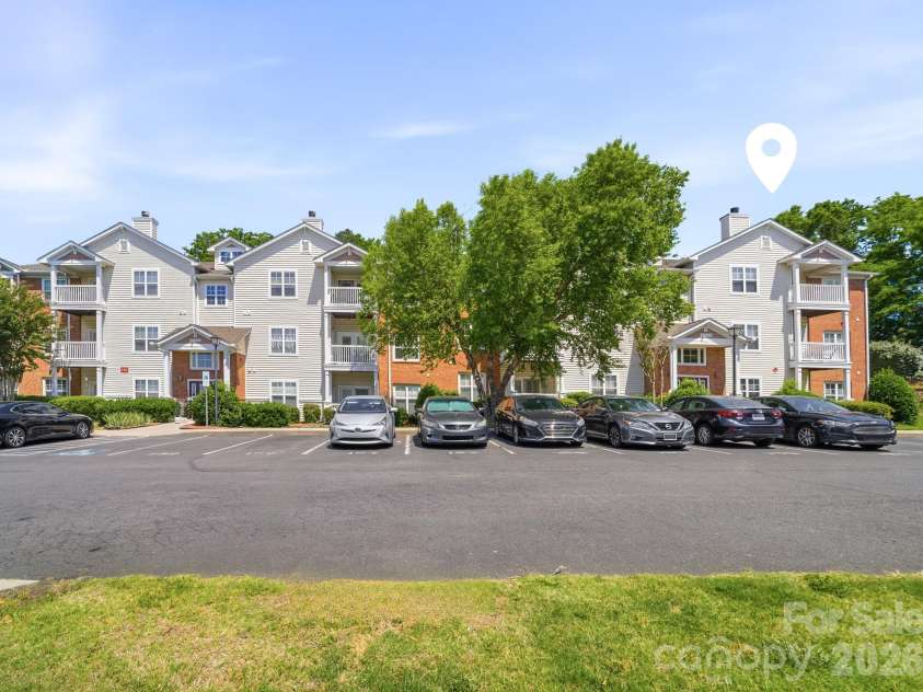 9976 Hyde Glen Court, Charlotte, NC 28262.  MLS# CAR4377383, YatesRealty ID 25991. 3rd floor and outer building = less noise