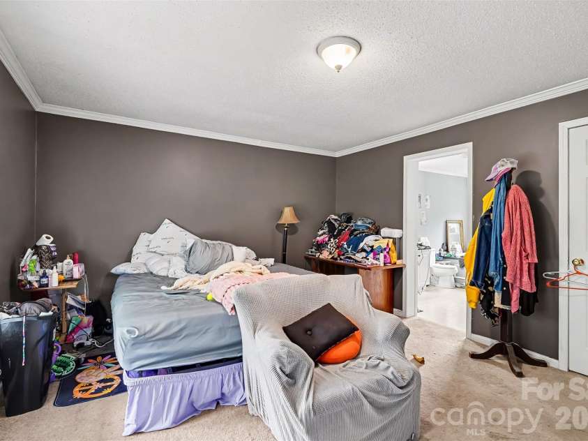 511 Salem Church Road, Maiden, NC 28650.  MLS# CAR4386631, YatesRealty ID 25992. Primary Bedroom