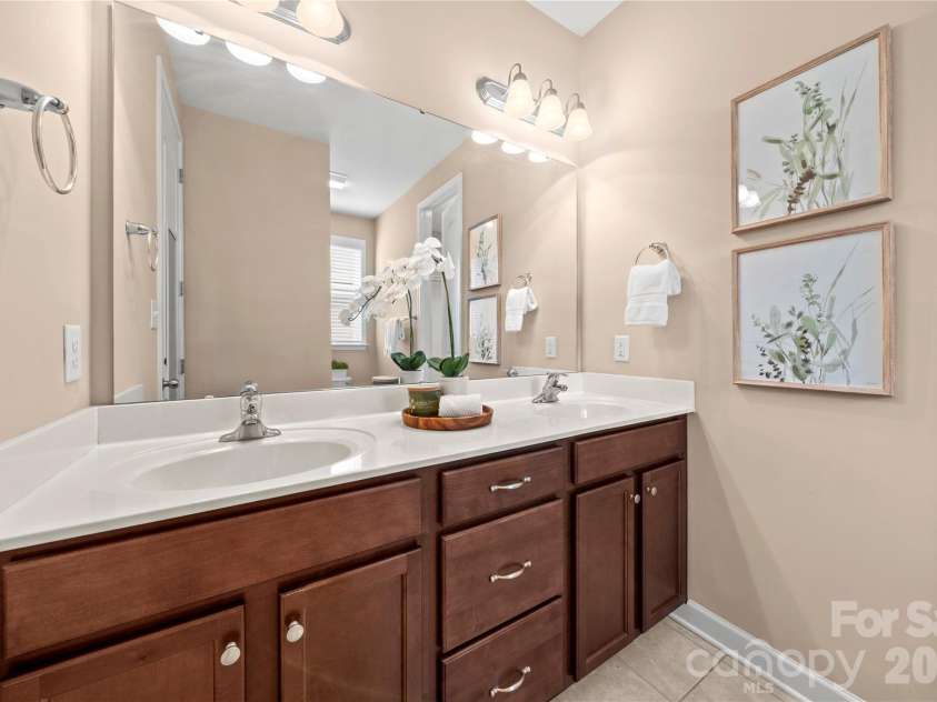 254 Perennial Drive, Concord, NC 28027.  MLS# CAR4383613, YatesRealty ID 25993. 