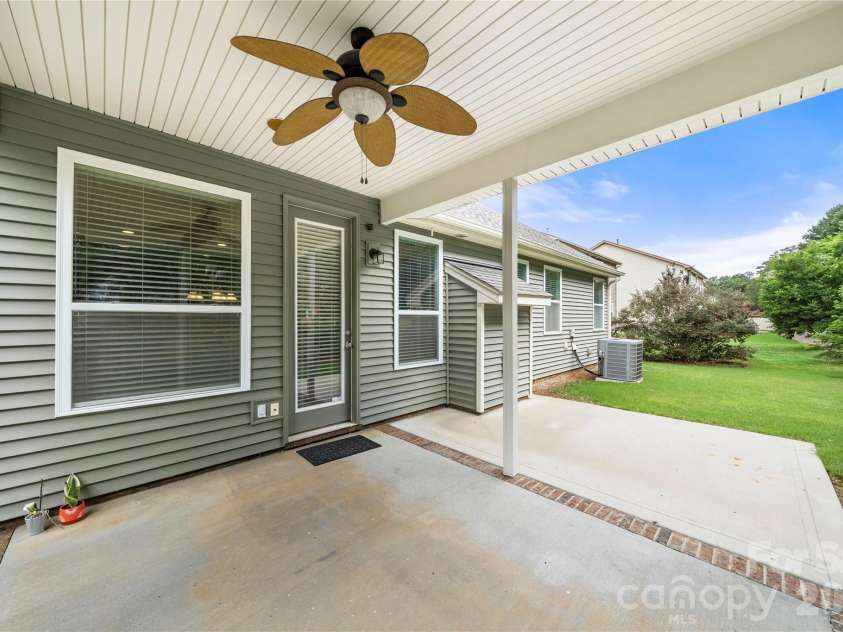254 Perennial Drive, Concord, NC 28027.  MLS# CAR4383613, YatesRealty ID 25993. 