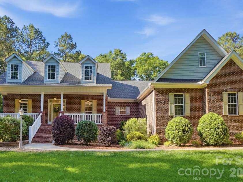 2043 Standing Timber Road, Lancaster, SC 29720.  MLS# CAR4355807, YatesRealty ID 25994. 