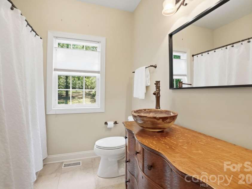 2043 Standing Timber Road, Lancaster, SC 29720.  MLS# CAR4355807, YatesRealty ID 25994. Full bath shared by bedrooms 2 & 3