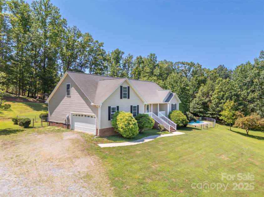 211 Forest Trail Drive, Rutherfordton, NC 28139.  MLS# CAR4267608, YatesRealty ID 25995. 