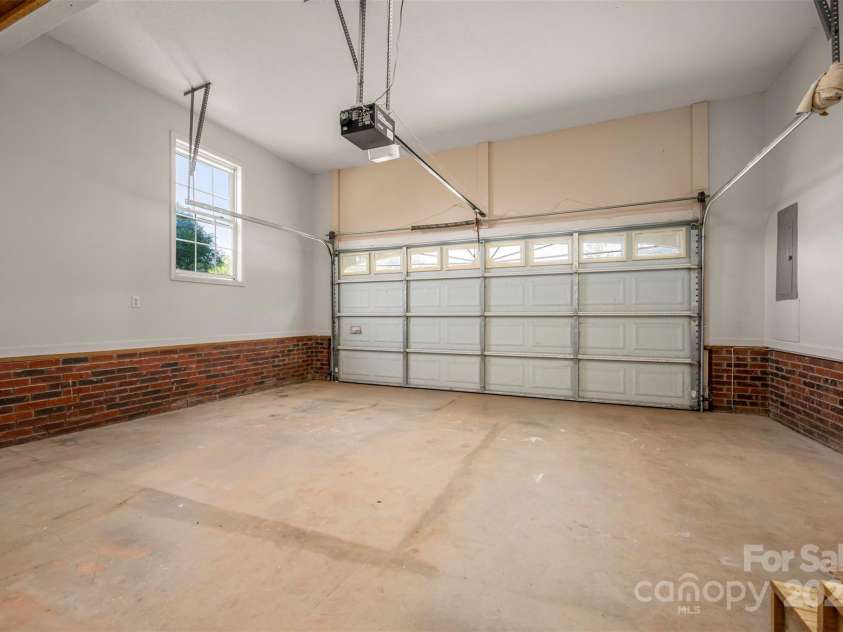 211 Forest Trail Drive, Rutherfordton, NC 28139.  MLS# CAR4267608, YatesRealty ID 25995. 